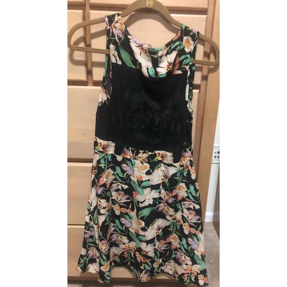 Lo Posh floral summer dress, women’s M - Picture 2 of 2